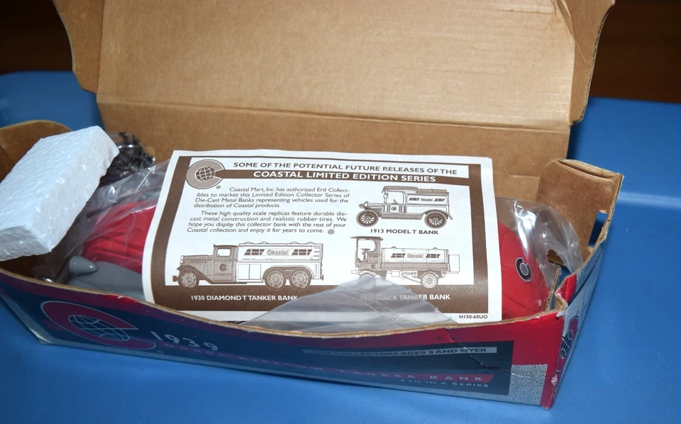 Dodge Airflow Tanker Bank Coastal 1939 de colección escala 1:38 fundido a presión por Ertl nuevo en caja 1996 Foto 3 de 4