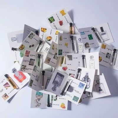 100 Women's Perfume Samples Discovery Set Gift Bag Included Assorted Fragrances