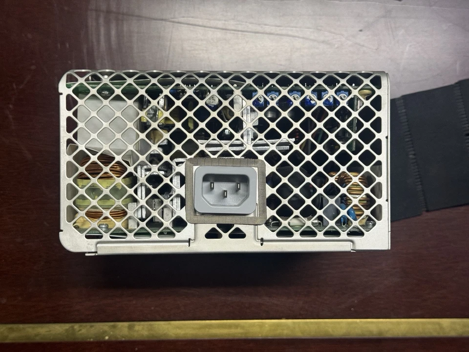 Genuine Apple A1186 Mac Pro 3.1 2008, 614-0400 980W Power Supply #7194 m - Image 3 of 3