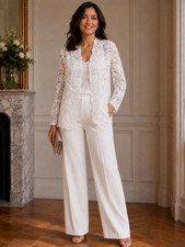 Vintage Victor Costa White Floral Lace JacketBlazer Open Front Elegant