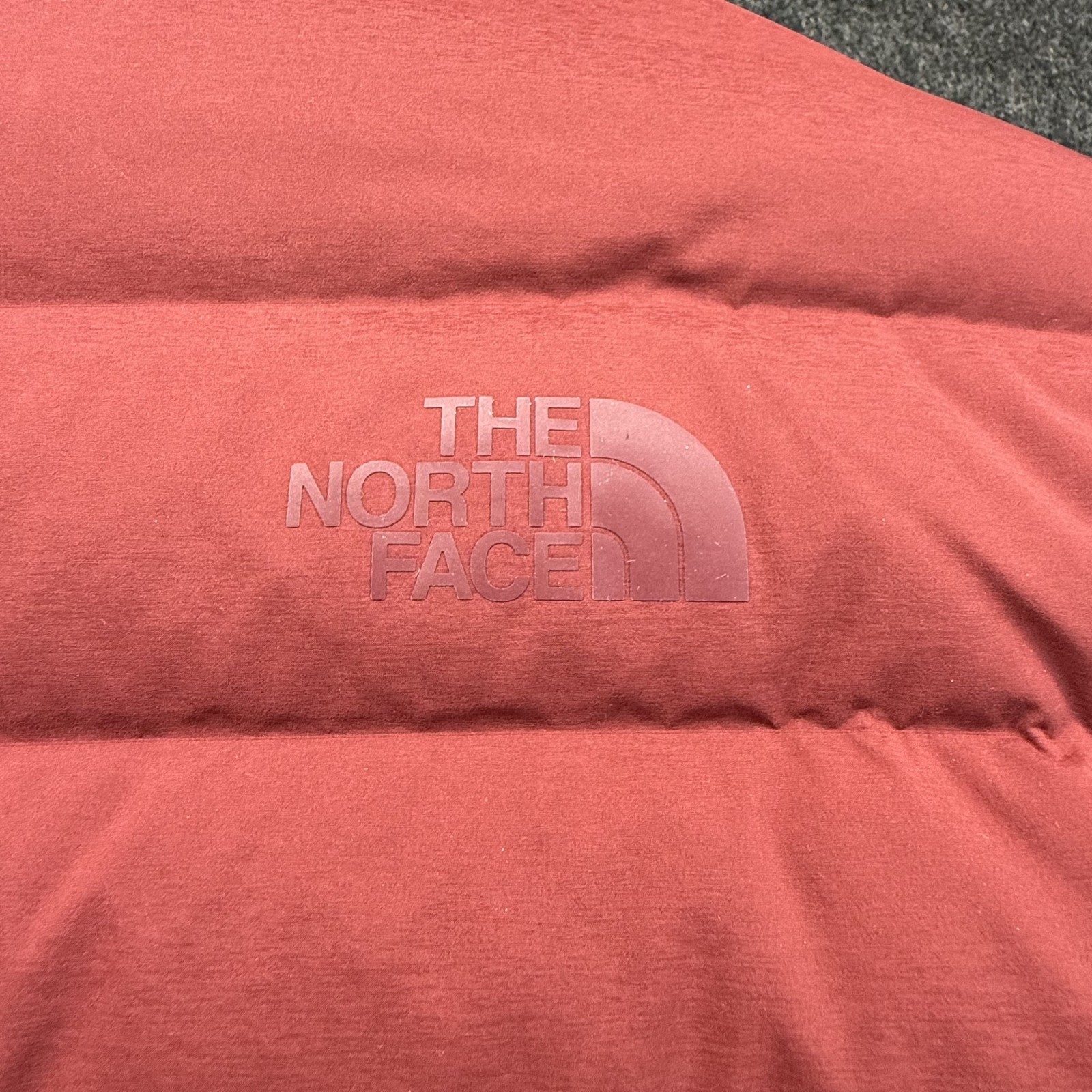 The North Face Renewed Belleview Stretch Down Jacket Mens XL Red 600 Fill thumbnail 9