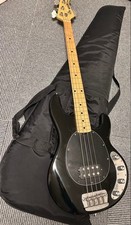 MUSICMAN StingRay EX / E-Bassgitarre mit Original Koffer