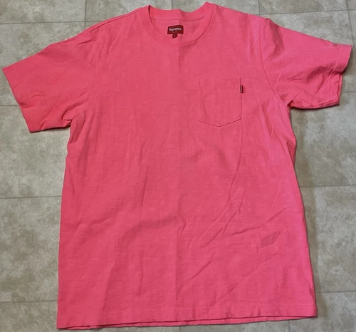 T shirt manches courtes poche rose corail suprême taille L, excellent état !
