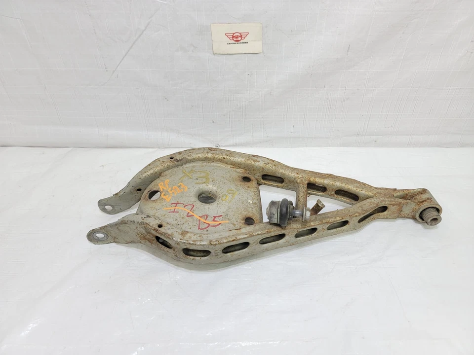 Brazo de control superior trasero derecho del lado del pasajero BMW X3 2004-2010 OEM 33-30-3-402-536 Foto 2 de 4