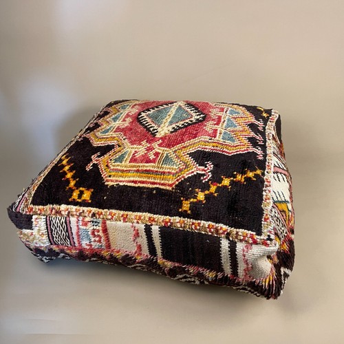 Vintage Kilim Floor Cushion Pouf Footstool Carpet Moroccan Handwoven Stuffed - Picture 18 of 21