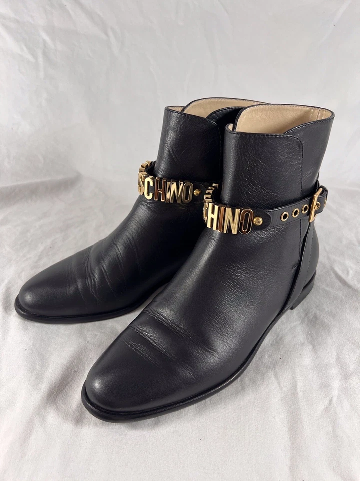 $795 Botines MOSCHINO de cuero negro con correa al tobillo para mujer hechos en Italia 37 - 7 EE. UU. Foto 4 de 4