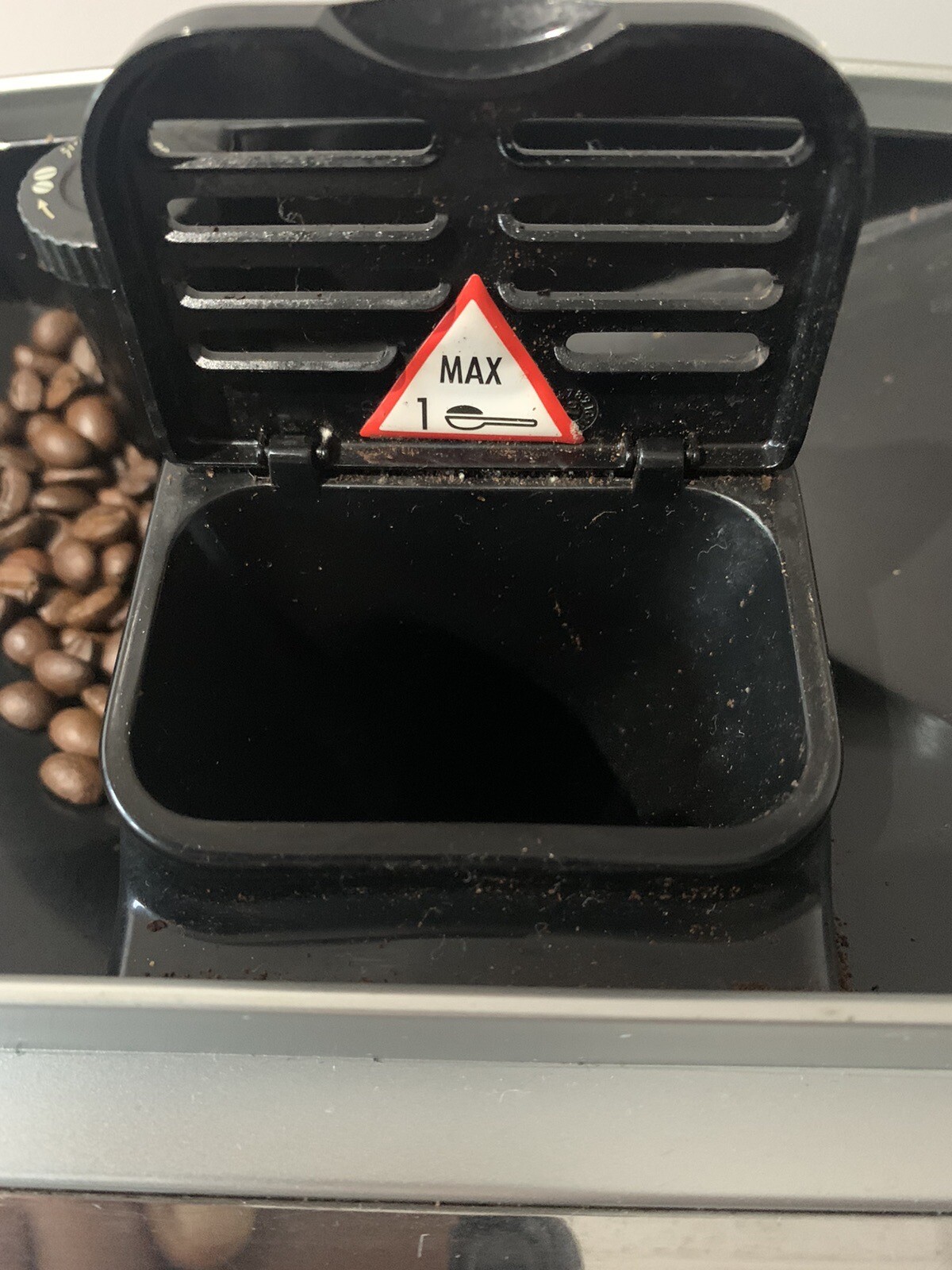 De'Longhi Magnifica S Plus Fully Automatic Bean to Cup Coffee Machine