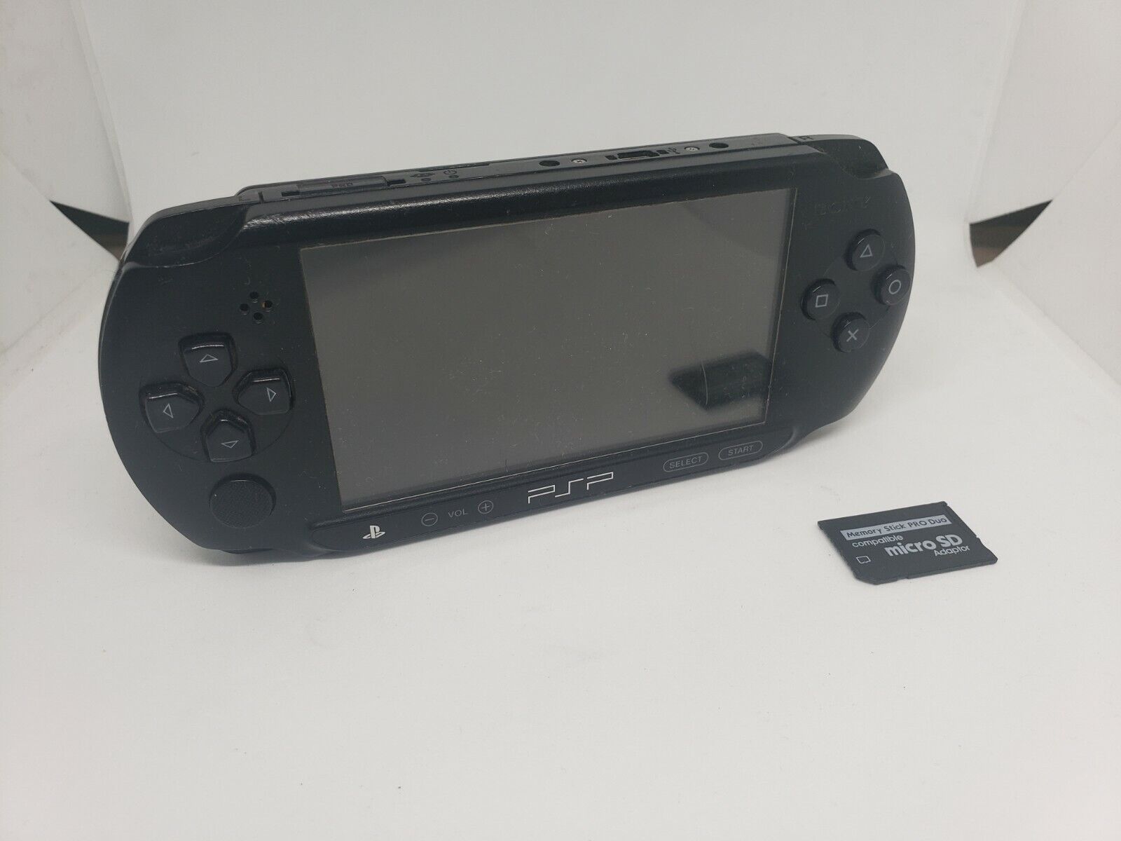 RARE! PSP-E1000 4GB Launch Edition Charcoal Black Handheld System 4+ Games