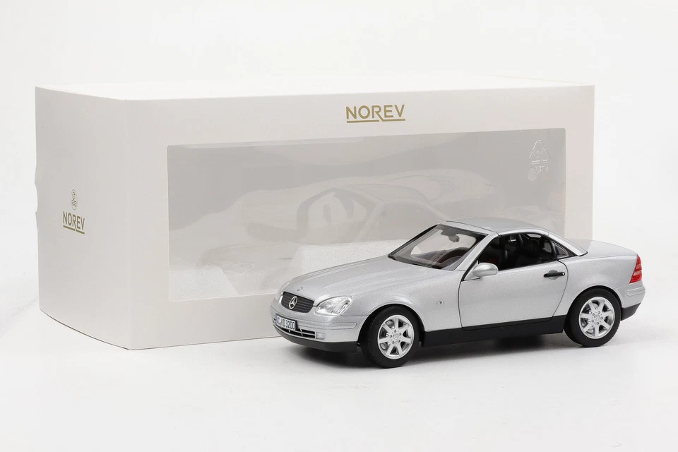 1:18 Norev Mercedes Benz SLK 200 Roadster R170 1996-2000 Argento Brillante - Immagine 3 di 4