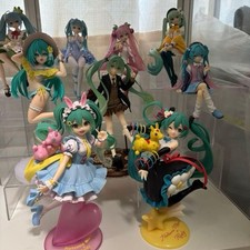 Hatsune Miku VOCALOID Figure Set of 12 Collectible Items for Sale