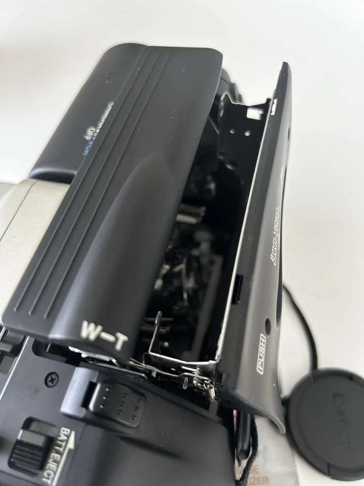 Canon ES20V Video Camera Tested with Battery and Charger, Works great, CLEAN - Image 4 of 4