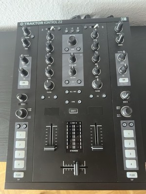 Traktor Kontrol Z2 Mixer - Native Instruments