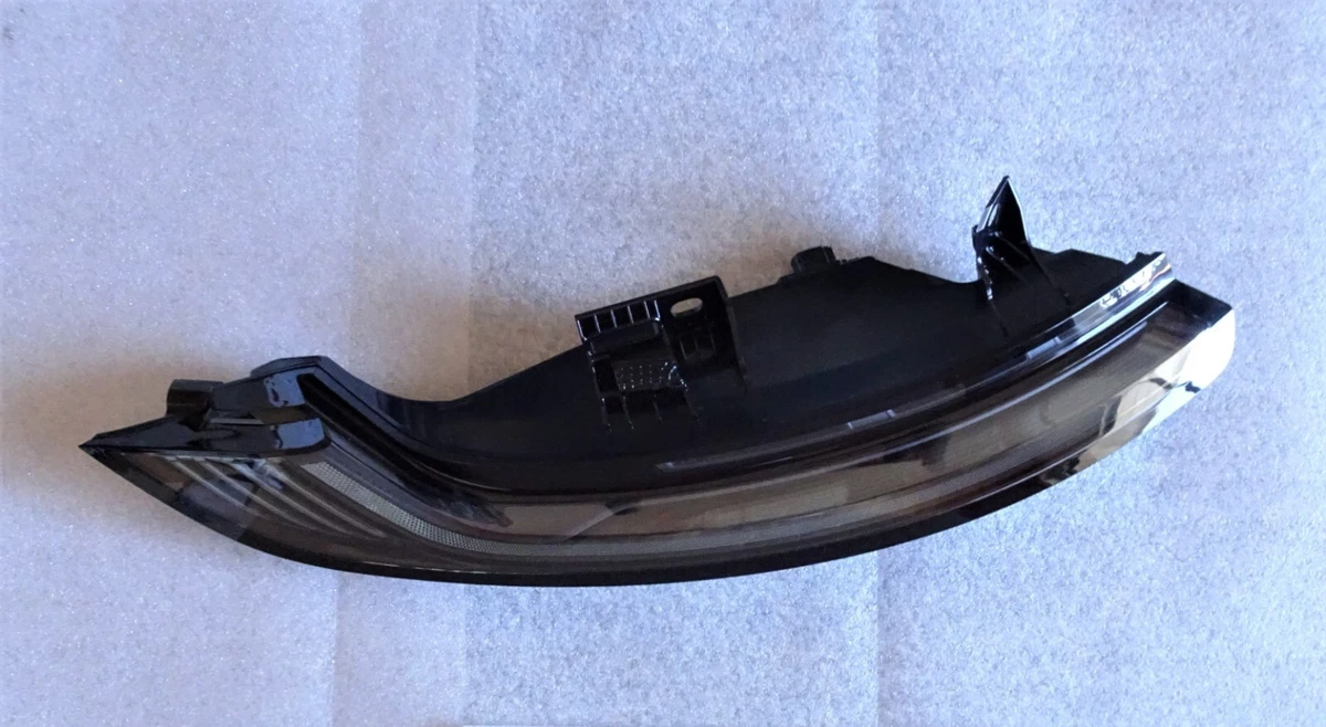 2019 23 PORSCHE 992 CARRERA TURBO S GT3 NEW LEFT CLEAR TAILLIGHT 