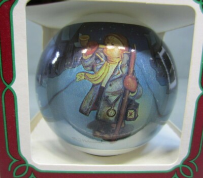 1985 Goebel Annual Edition ''Hear Ye, Hear Ye'' Christmas Ornament 