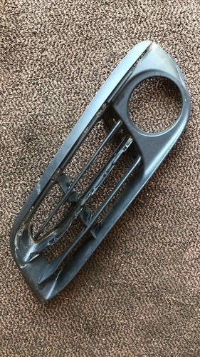 BMW 5 F18 Nebelscheinwerfer Kühlergrill links 7331731