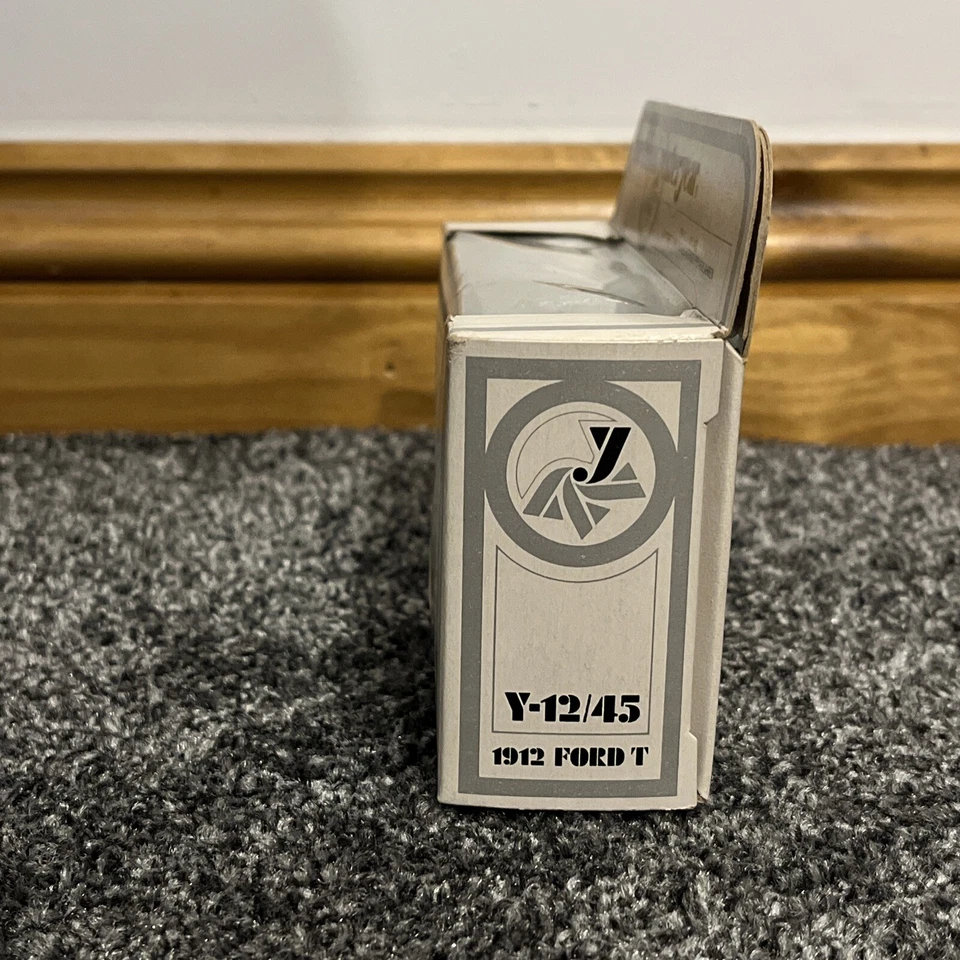 MODELOS MATCHBOX DE ANTAÑO 1:35 1912 FORD MODELO T SILVER JUBILEE - Y-12/45 Foto 2 de 4