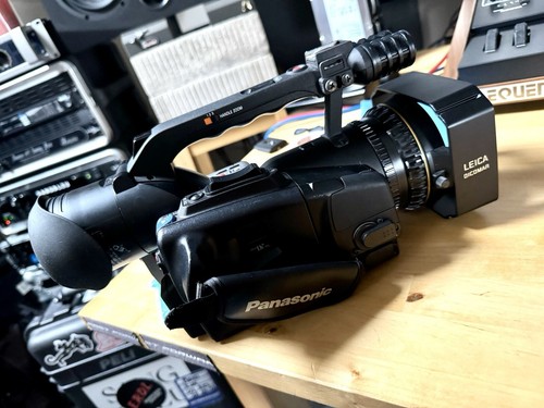 Panasonic DVX100AE 3CCD Camcorder Boxed Spares or Repair - Picture 2 of 10