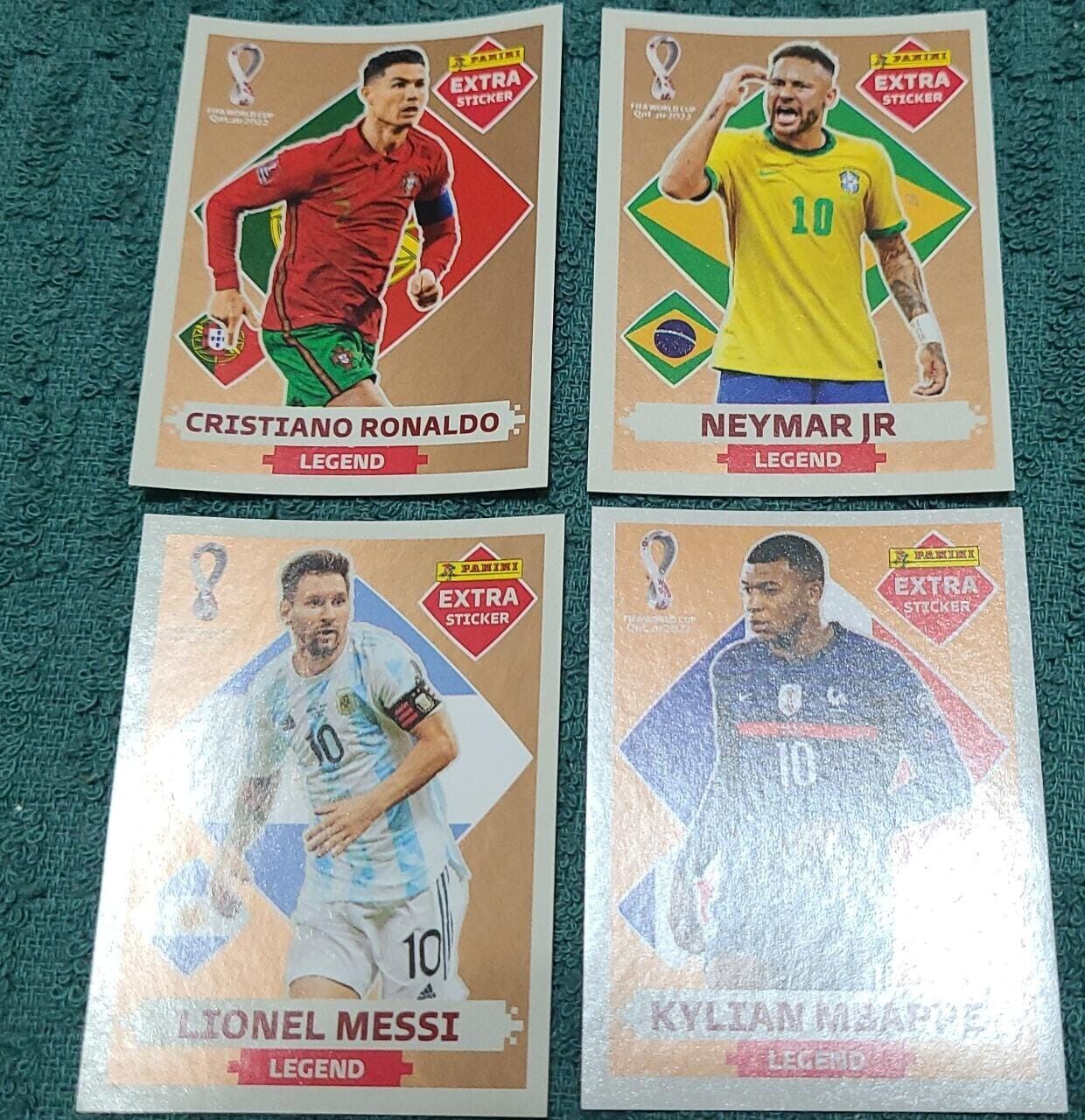 Lote com 4 Figurinhas Extras Legend Bronze (Neymar + Messi + CR7 + Mbappé)  da Copa do Mundo do Qatar 2022 - Itens de Coleção Difíceis