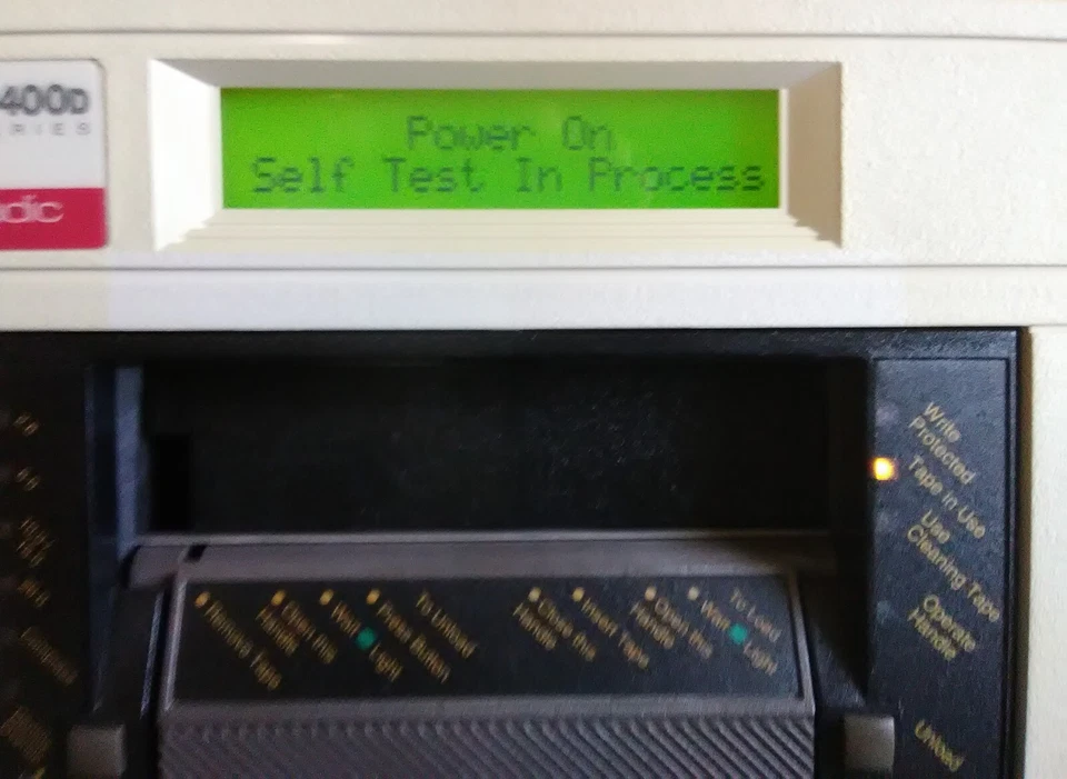 ADIC DS9400D External Tape Drive - Image 2 of 4