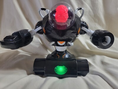 Cepia Big Fighting Robot Doctor Nine Brains Lights Sounds Boxing No Remote 