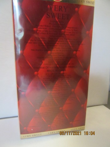 Very Sweet by Secret Plus Eau de Parfum Perfume Natural Spray  3.4 oz. 100ml - Picture 3 of 3