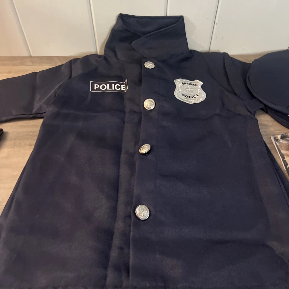 Disfraz de patrulla policial para niño Foto 2 de 4