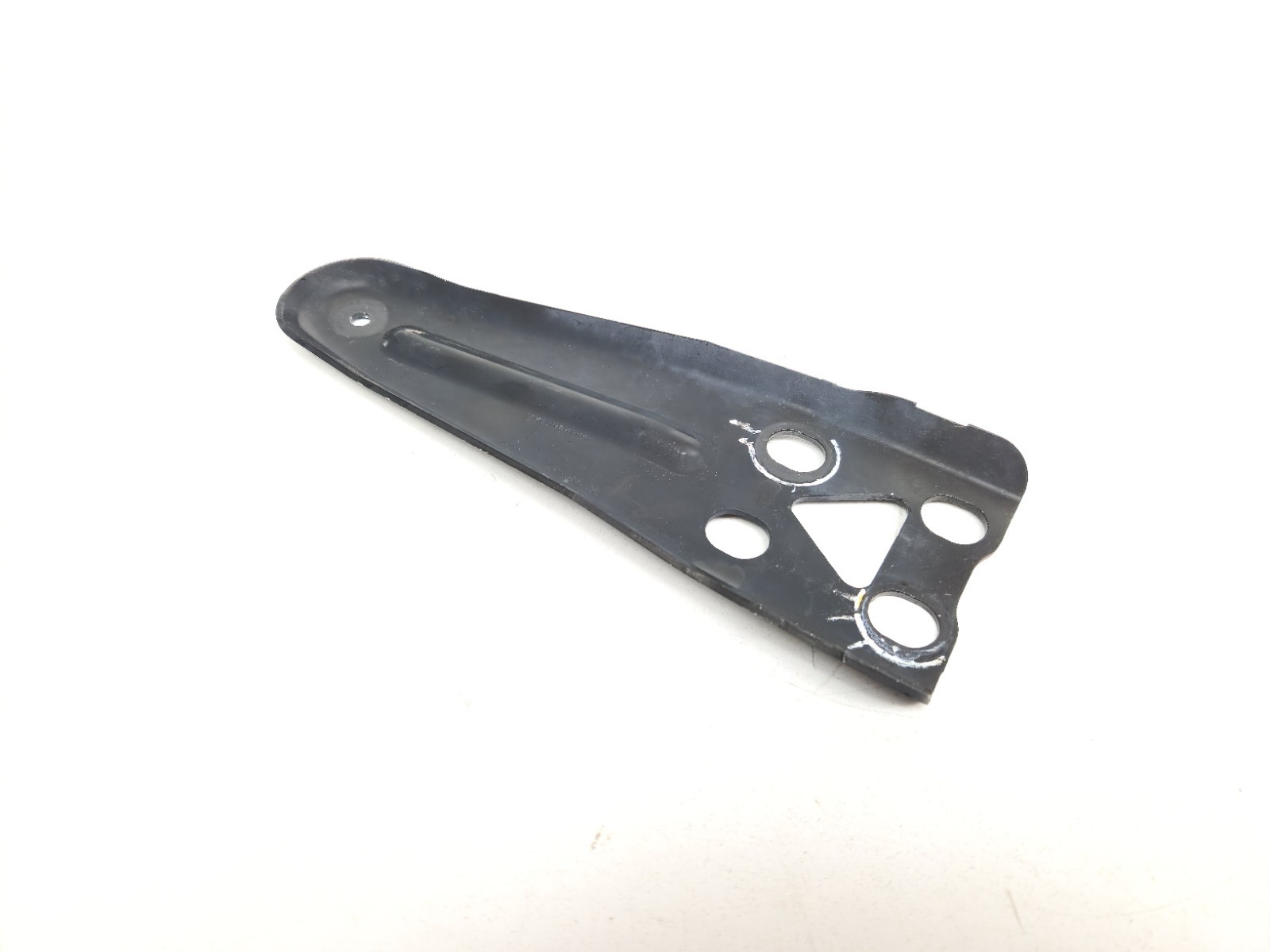 2015-2017 MCLAREN 675LT SUPPORT MOUNT TRIM BRACKET 11A9017RP OEM