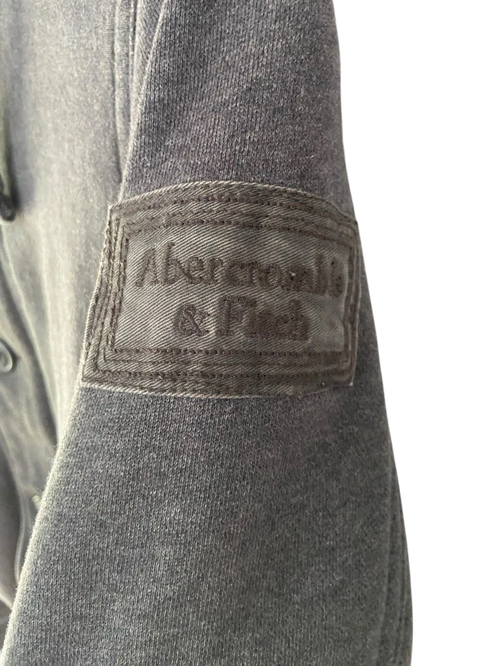 Jaqueta masculina Abercrombie Fitch Bassett Creek tamanho P cinza forro de pele sintética pesada Y2K - Imagem 3 de 4