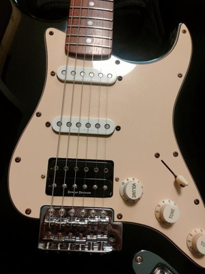 Squier Vintage Modified Stratocaster | eBay