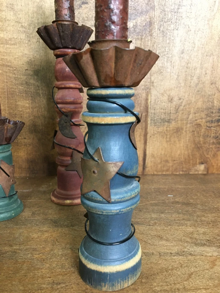 Primitive Candle Holders Set Of 3 Rustic Folk Art Wood Metal Tin Stars & Moon  - Image 3 of 4