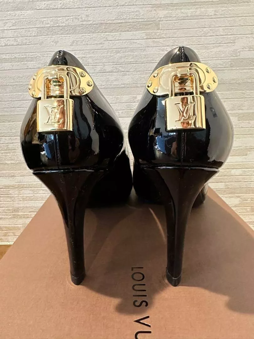 Louis Vuitton, Shoes, Womens Louis Vuitton Heels