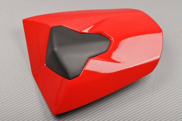 Cache selle passager rouge moto Triumph Daytona 675 R H67