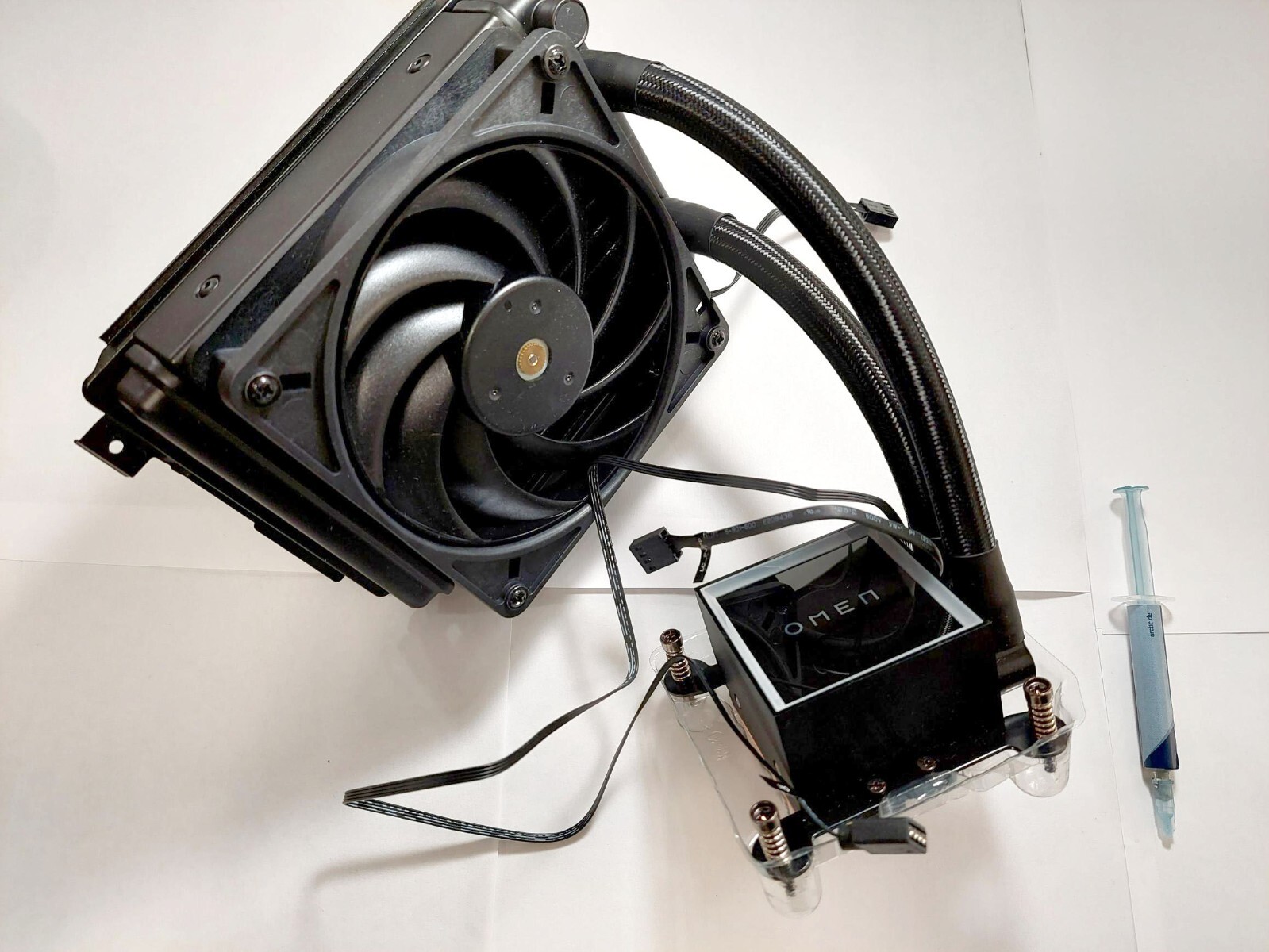 HP Omen Liquid CPU Cooler with Arctic Silver Thermal Paste