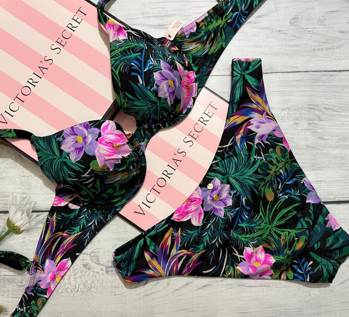 Victoria's Secret 花柄バンドゥビキニ Victoria's Secret Swim Icon Push Up Brazilian Set Tropical Floral