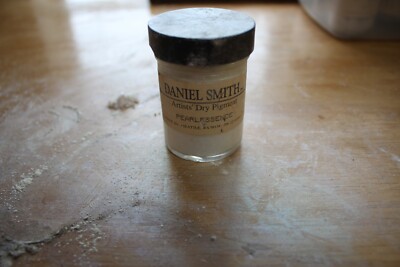 Daniel Smith Artist's Dry Pigment pearl essence Powder 2 Ounce Jar Bottle