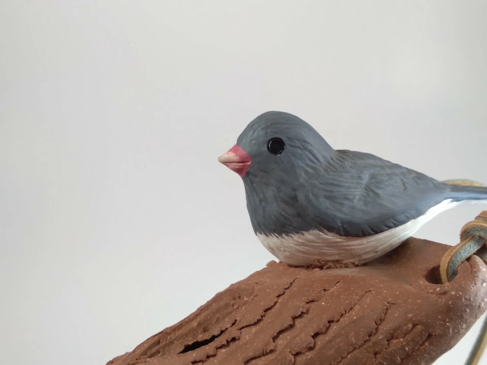 UNIQUE Bird On A Branch With Leather Strap Hanging Decor  Clay   — 第 4/4 张图片