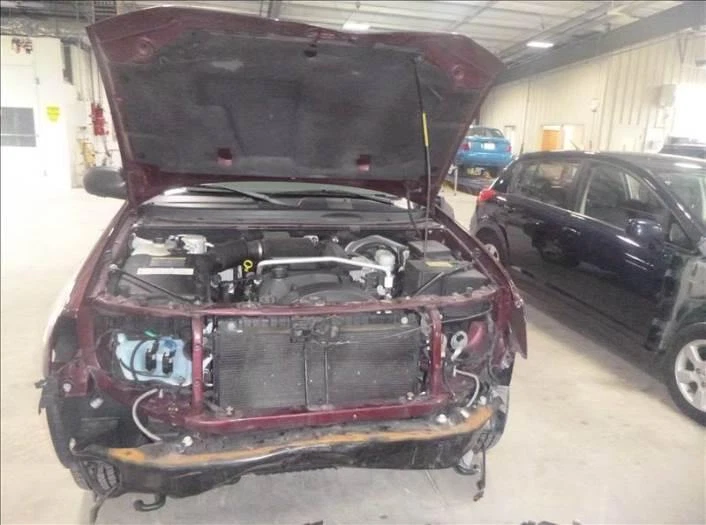 Bomba de dirección asistida usada se adapta a: Chevrolet Trailblazer ext 2005 4,2 grado A Foto 3 de 4