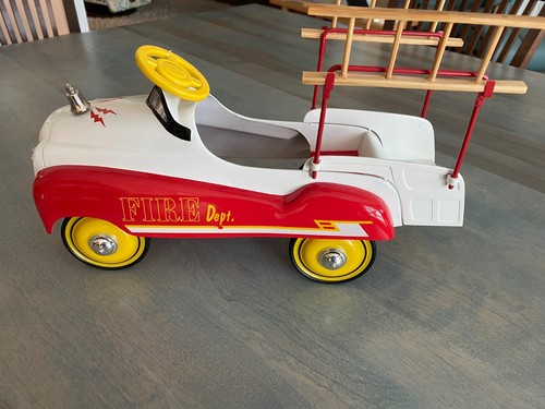 1994 Xonex Limited Edition Pedal Auto/Feuerwehr Druckguss 1:3 Maßstab Vintage NEUWERTIG
