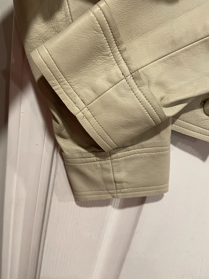 ABS Allen Schwartz Size 6 Bone White Soft 100% Leather Biker Moto Bomber Jacket - Image 3 of 4