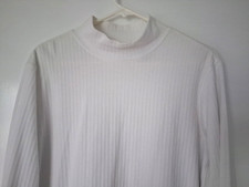 Size L white ribbed mock turtleneck, long sleeve. Excellent condition