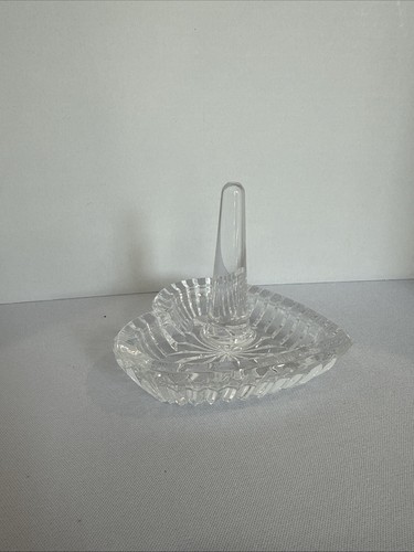 Crystal Deep Cut Heart Shaped Ring Holder Etched Perfect Condition 3”L x 3”H