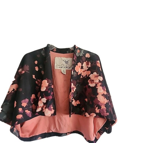 Tabitha Cape Bolero Shrug schwarz pfirsich grün Blumen gefüttert Anthropologie Boho M - Bild 1 von 12