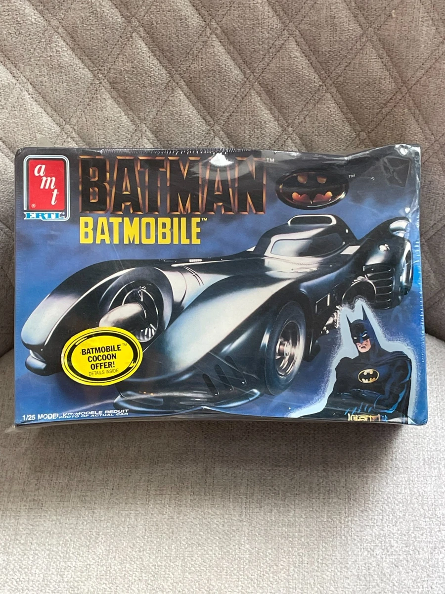 AMT/ERTL バットマン(1989) バットモービル 1/25 プラモデル Amazon | AMT 1/25 バットモービル (1989) | プラモデル 通販