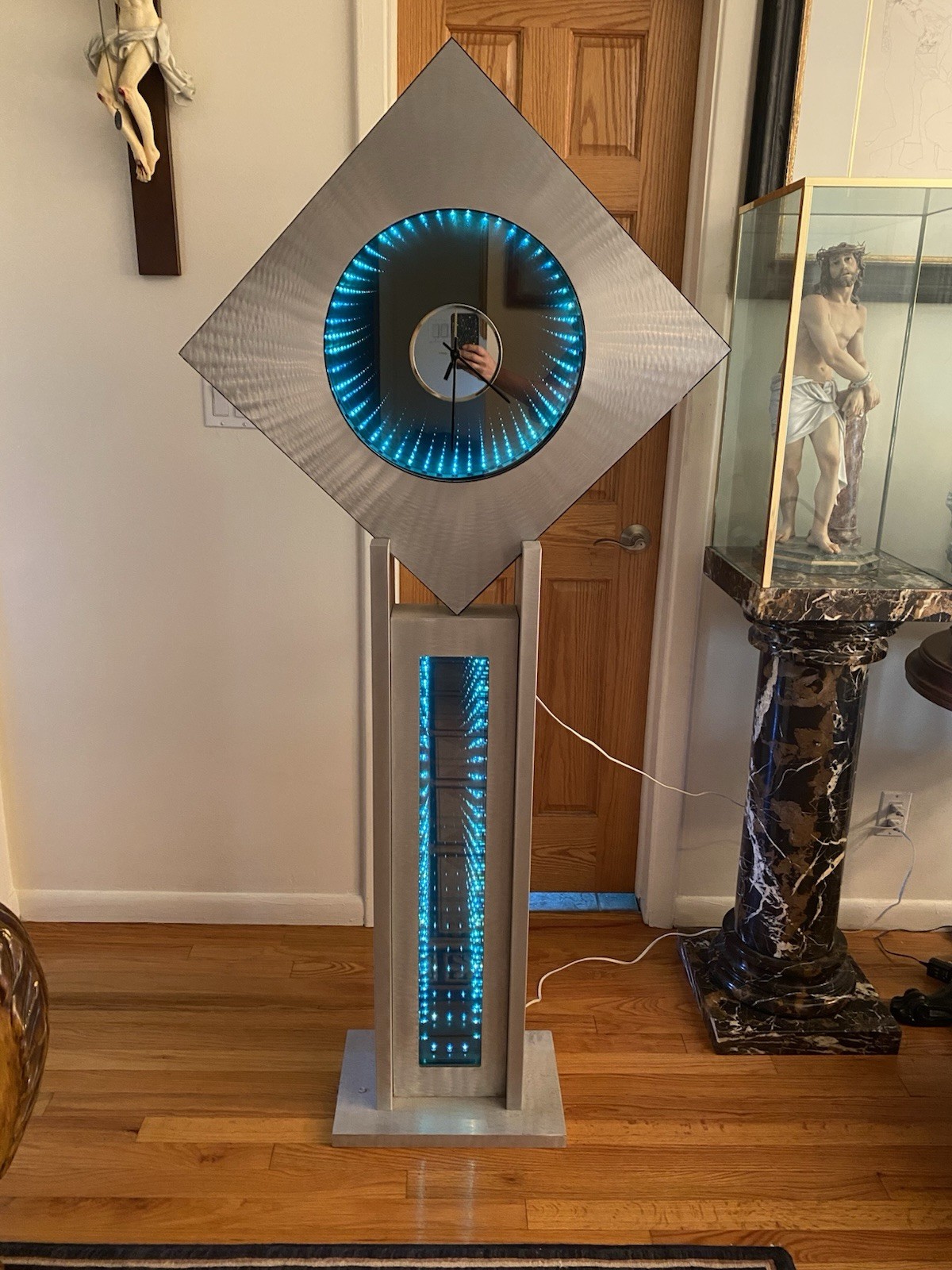 Vintage Infinity Clock Brushed Aluminum 