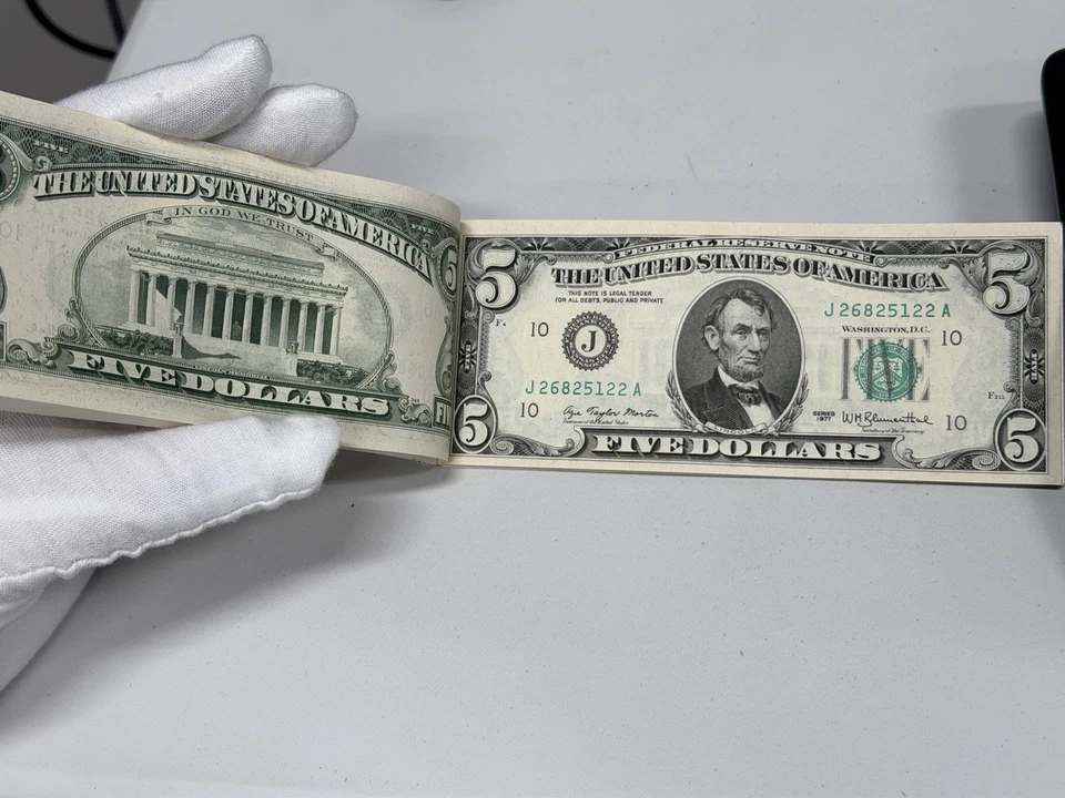 1977 $5 Santa Fe Federal Reserve 20 Consecutive Note - RARE Vintage $100 Book - Image 4 of 4