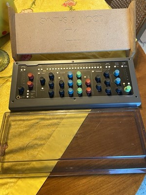 Softube Console 1 MKII + Wood Stand + Decksaver Bundle!