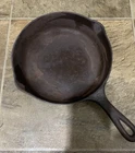 Wagner Ware Sidney O #6 Cast Iron Skillet 1056W Vintage  9”