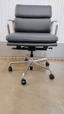 Authentic Herman Miller Eames Soft Pad Office Chair Pneumatic Height + Tilt Lock