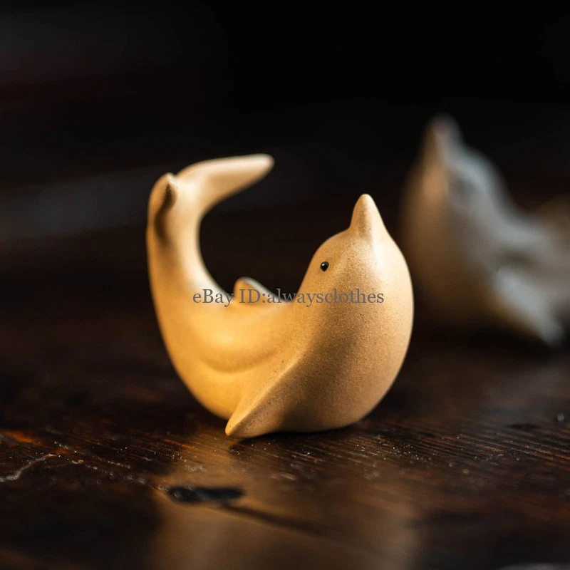 China Yixing Zisha Cerámica Arcilla Púrpura Lindo Animal Cerámica Ballena Té Mascota Estatua Foto 3 de 4