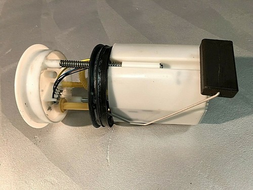 Seat Ibiza 6J VW Volkswagen Polo 9N Benzin Kraftstoffpumpe 6R0919051